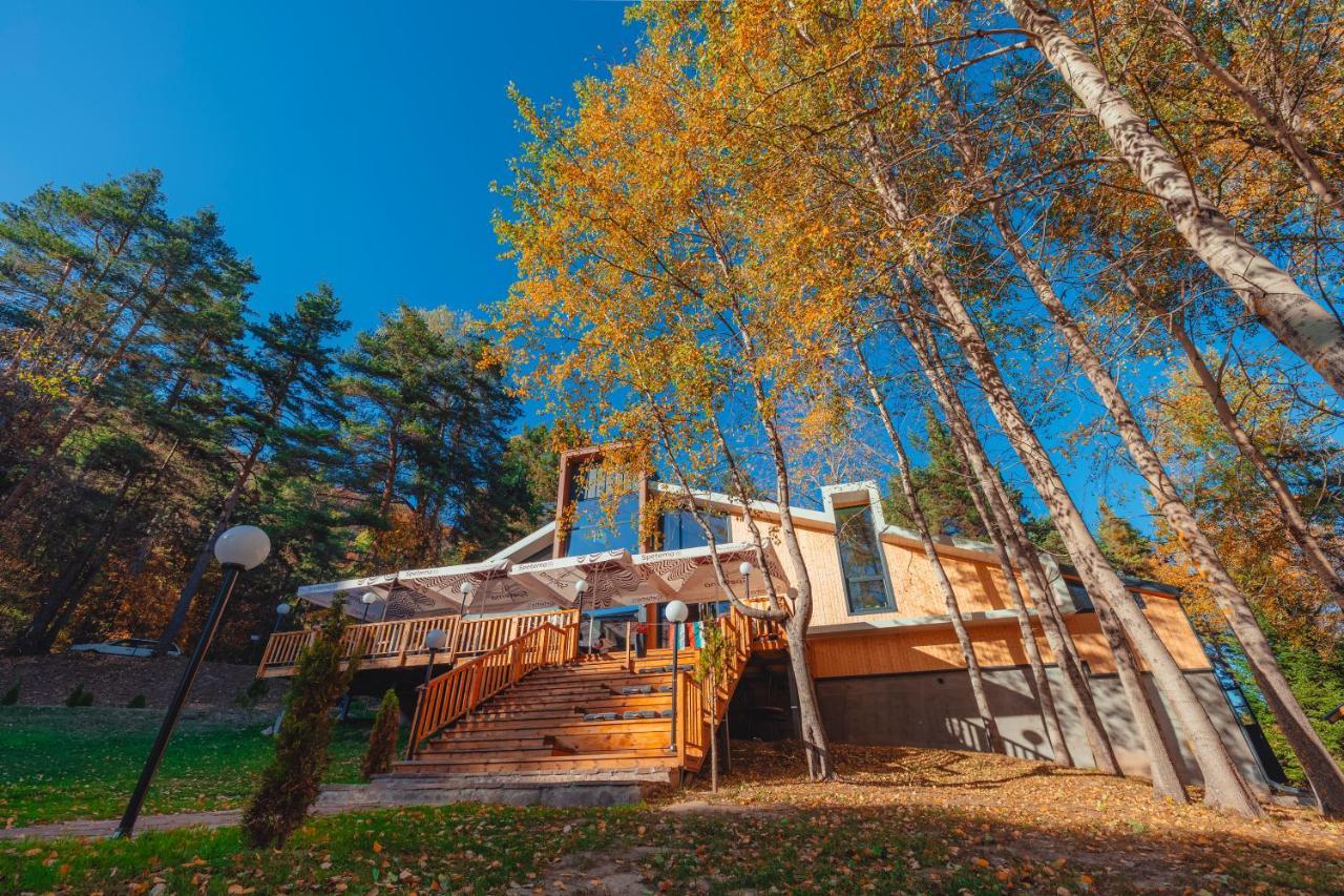 Saint Constantine Mountain Retreat Hotel Peshtera  Bagian luar foto